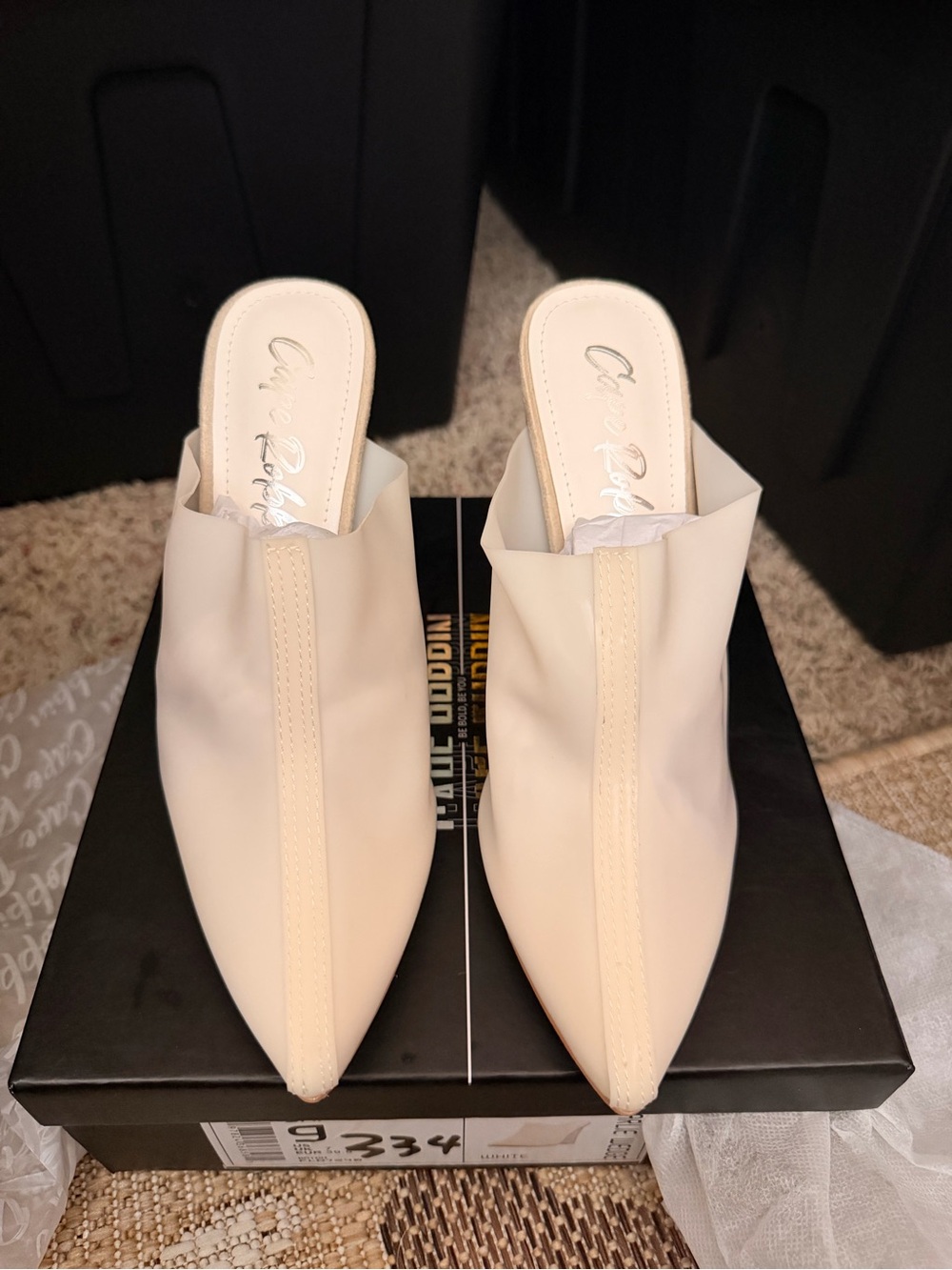 Cape Robbin Cream Pointed Toe Slip-On Mule